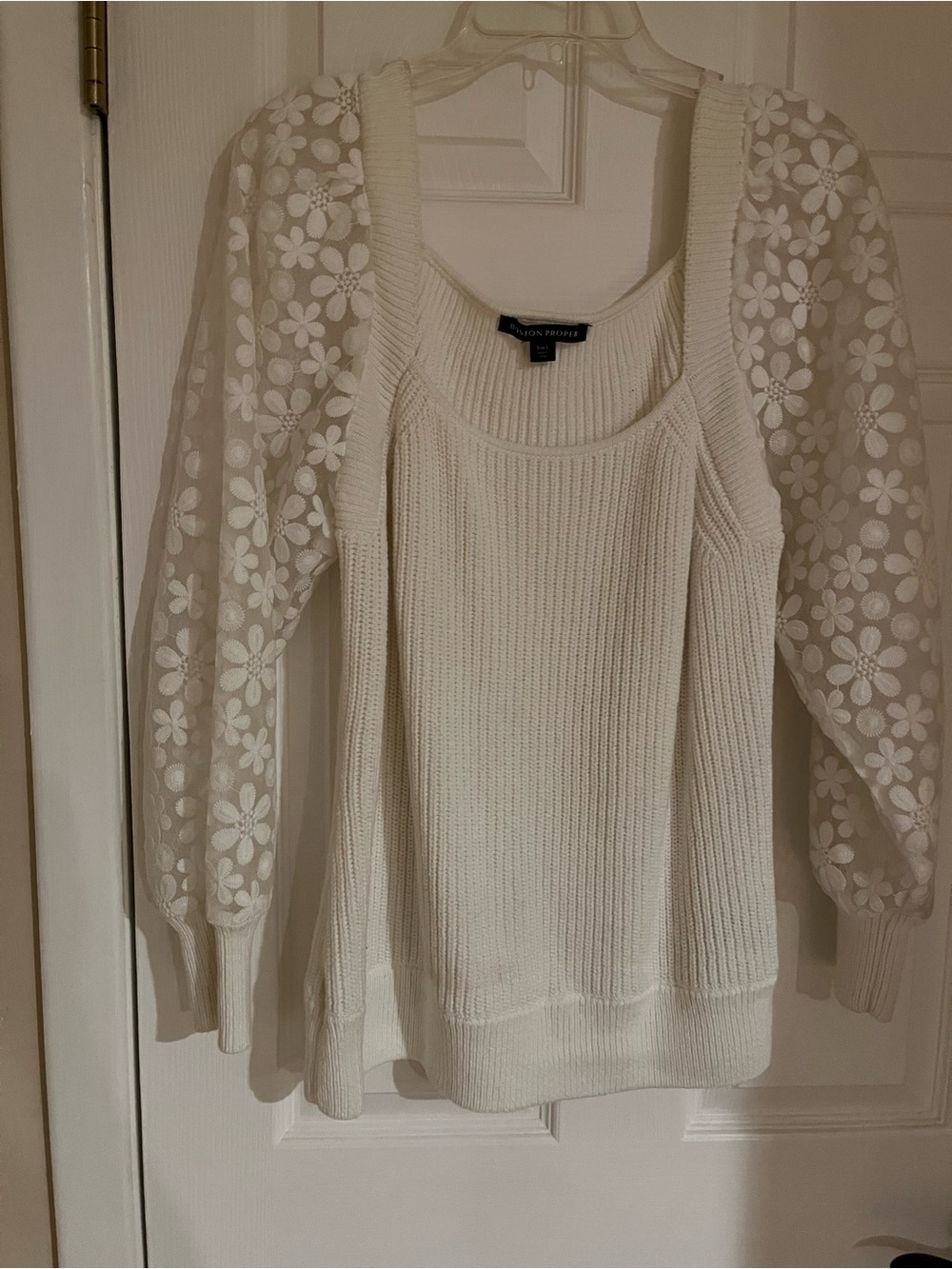 Boston Proper Cream Floral-Embroidered Sleeve Scoop-Neck Sweater